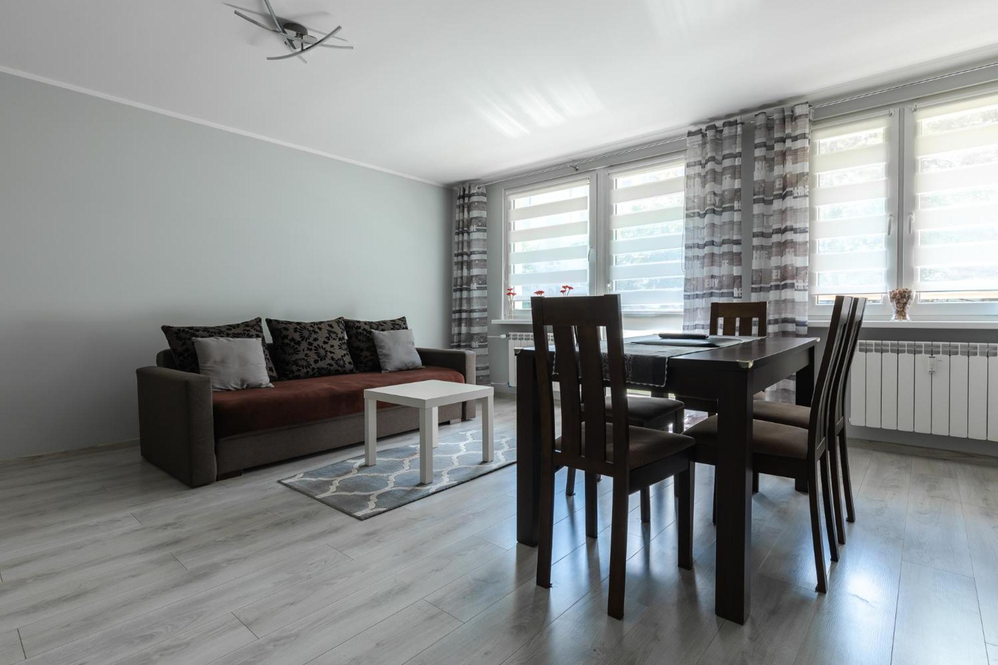 Apartament Przy Termach Cieplickich Julcia Jelenia Gora Luaran gambar